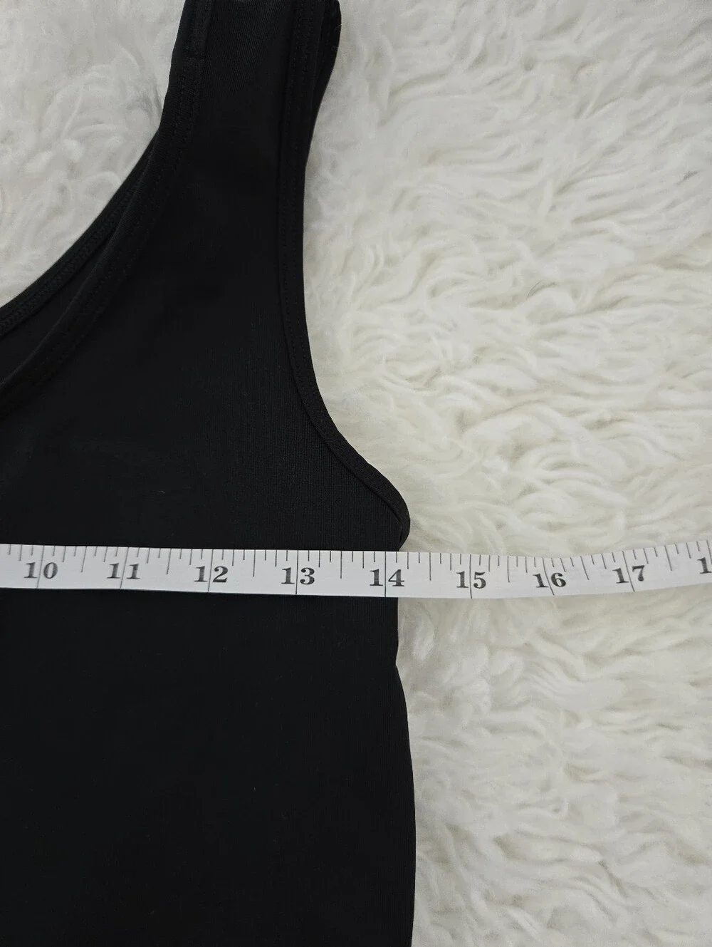 Larken X All In One Maternity Nursing Hands Free Pumping Bra Tank Crop. Medium. - Picture 9 of 11